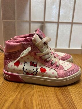 Hello Kitty Sneakers